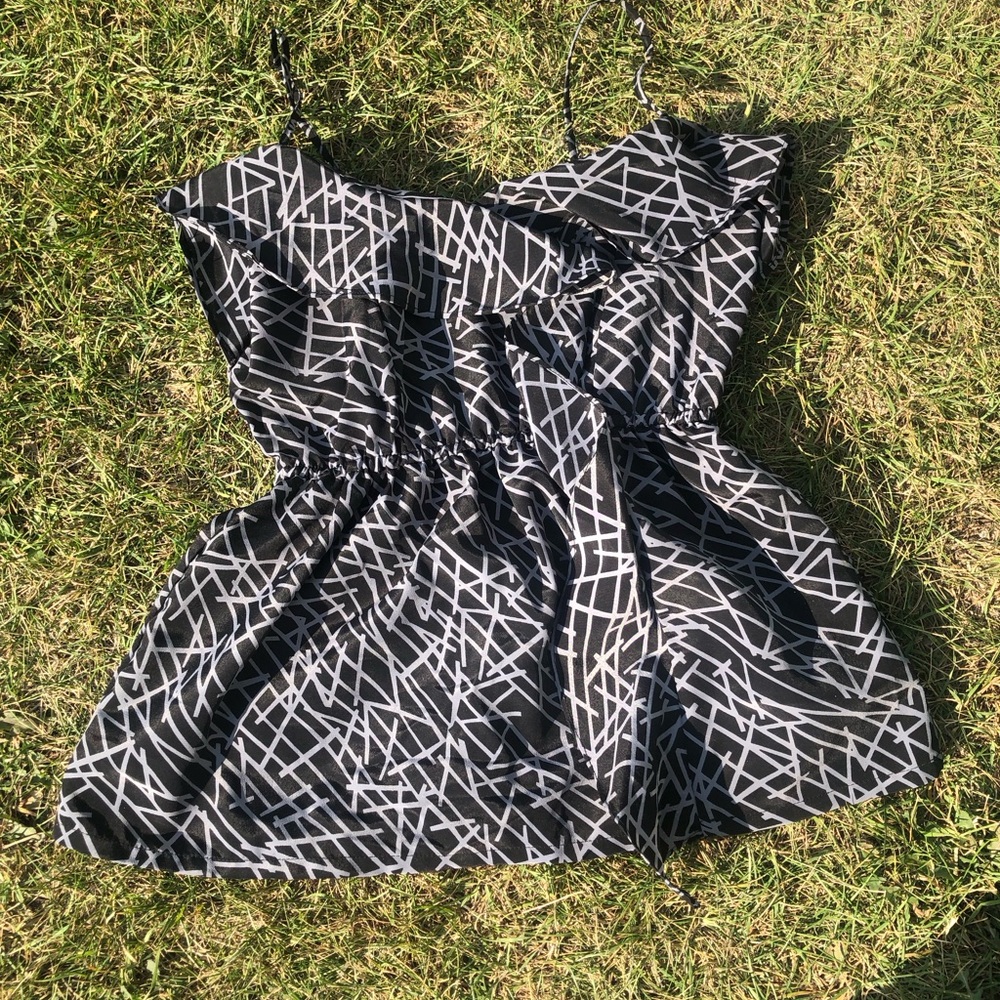 Kismet Black & White Geometric Print Camisole